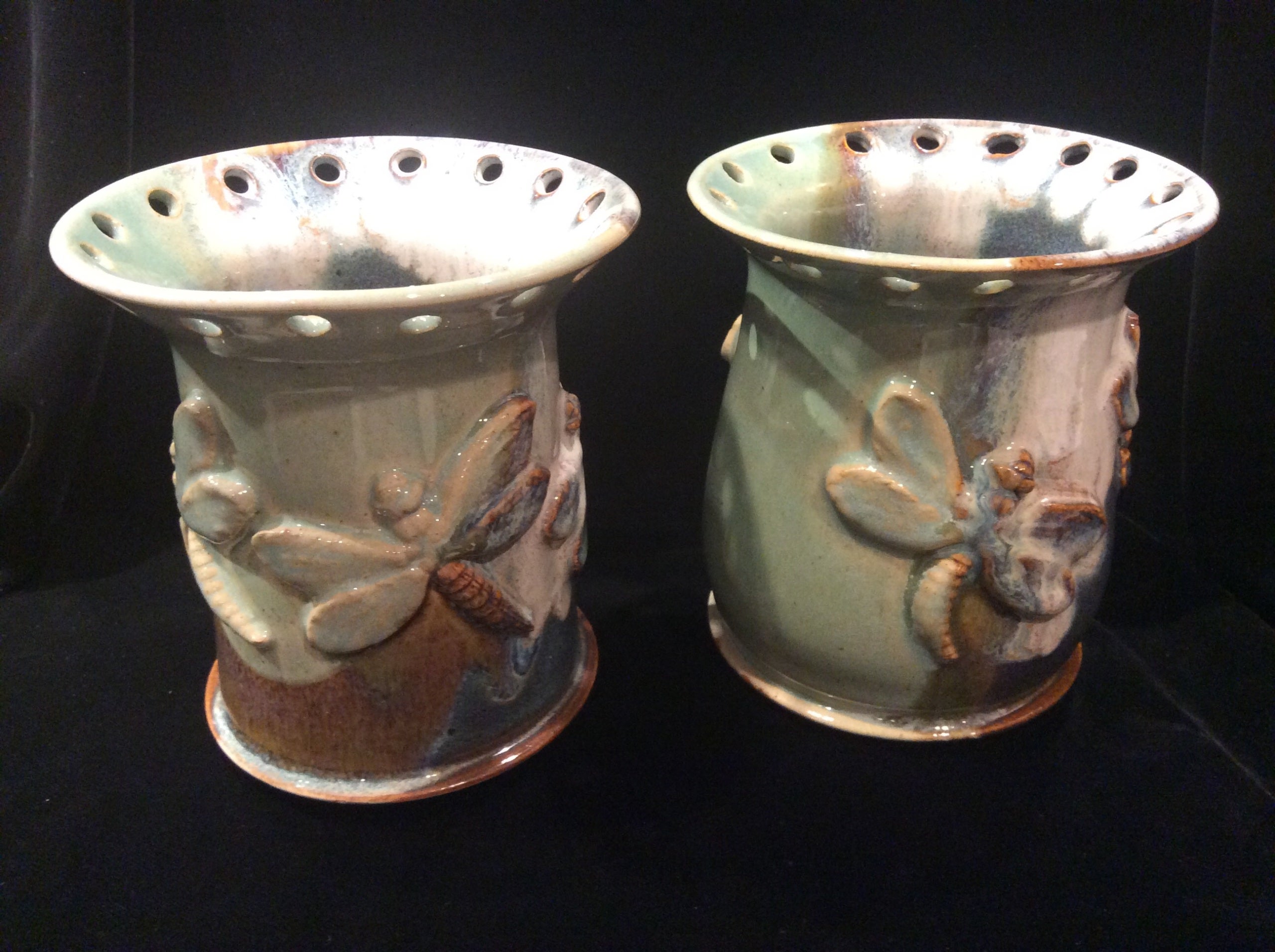 SALE PRICE* Ceramic Earring Holder - Jewelry Organizer – Ring Holder - Dragonfly Design - online Slip Trailed Pottery